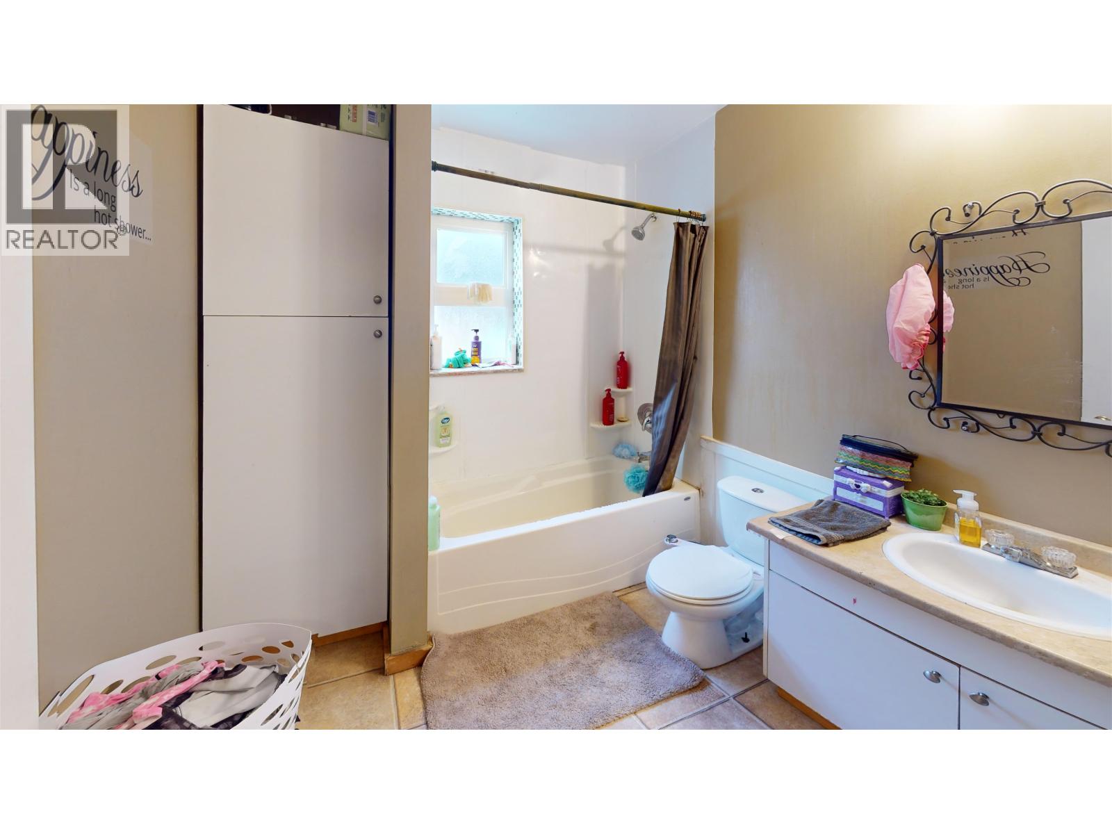 1944 Poplar Avenue Property Photo 21
