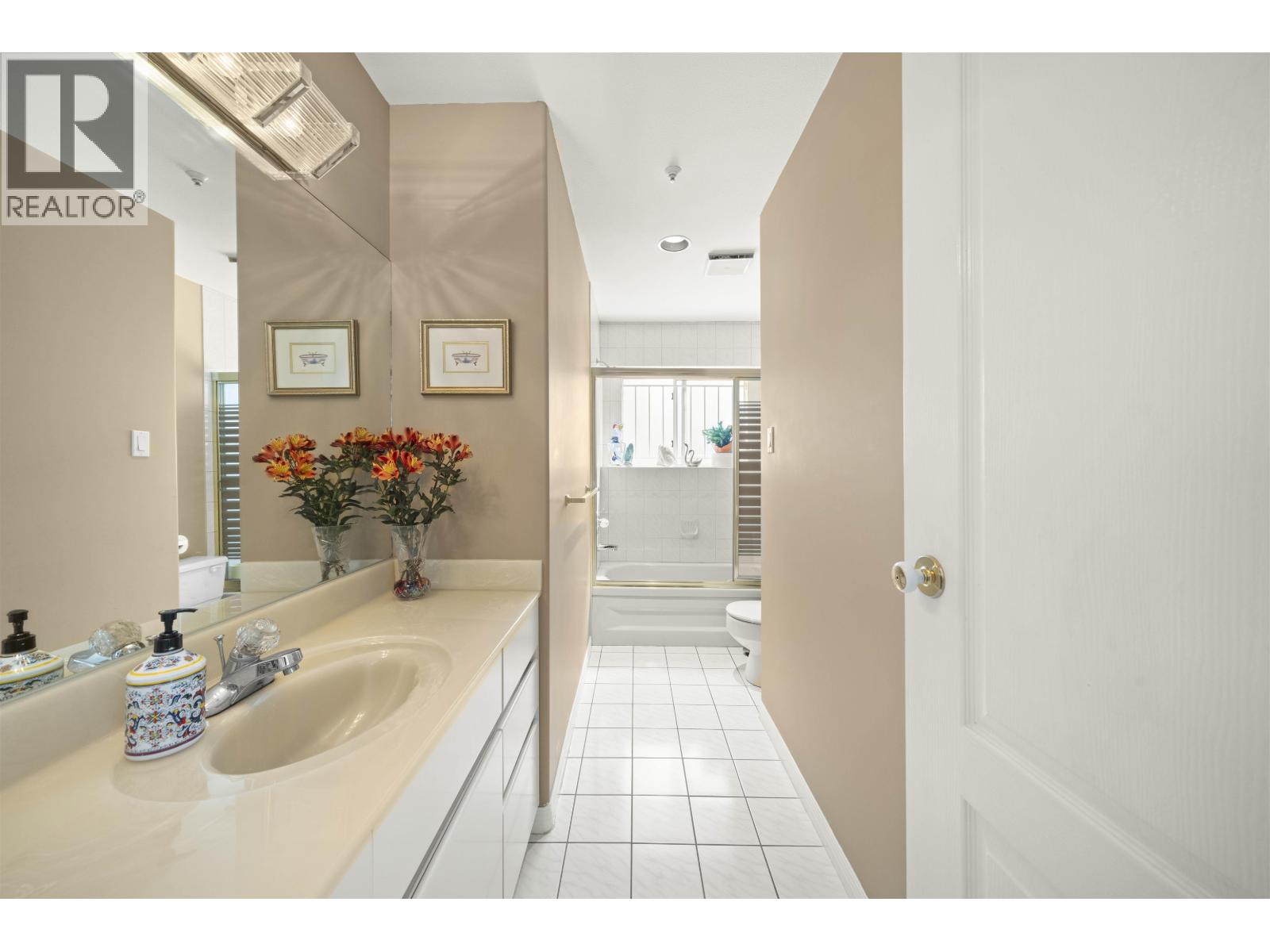 3838 Penticton Street Property Photo 13