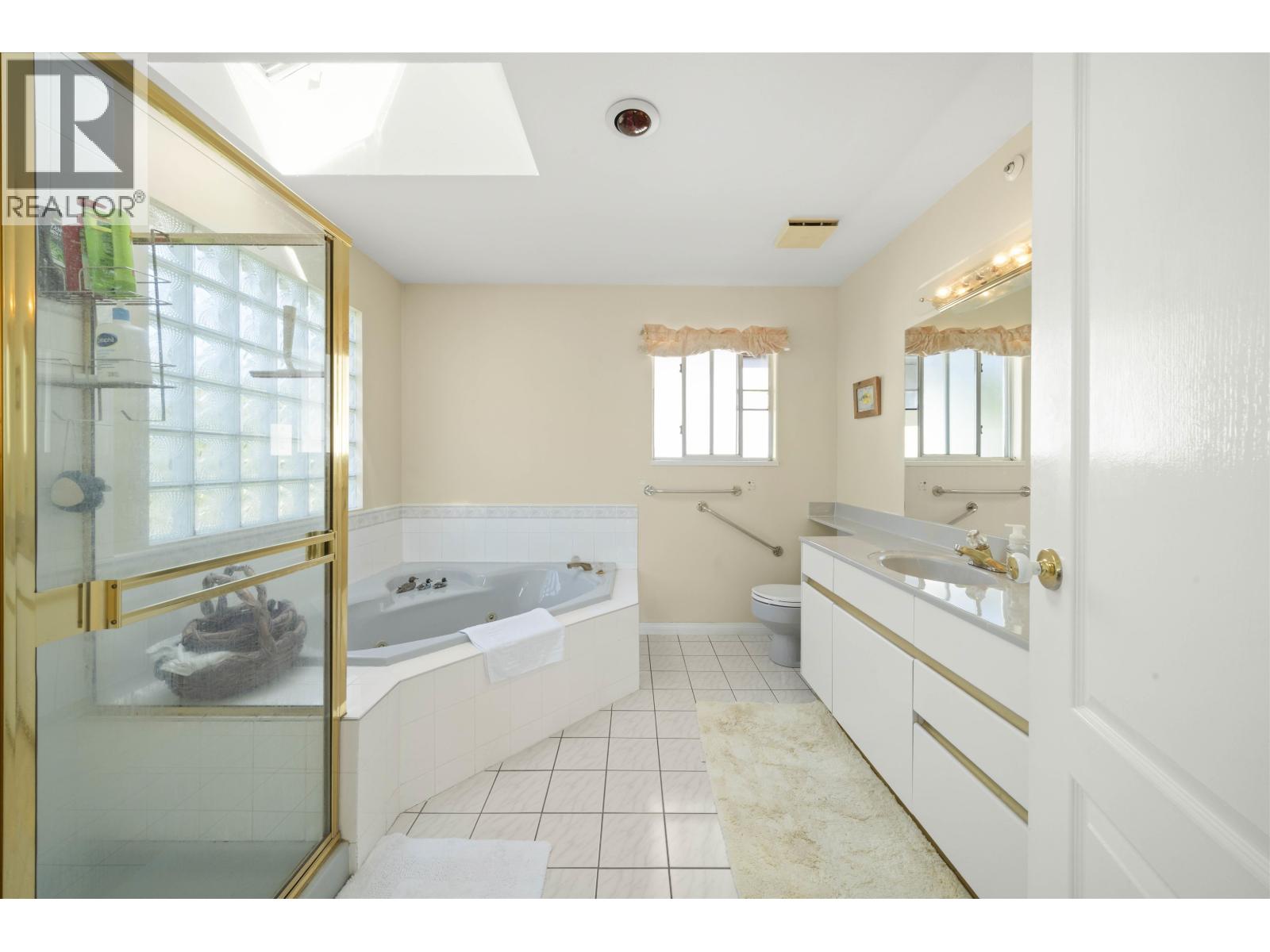 3838 Penticton Street Property Photo 22