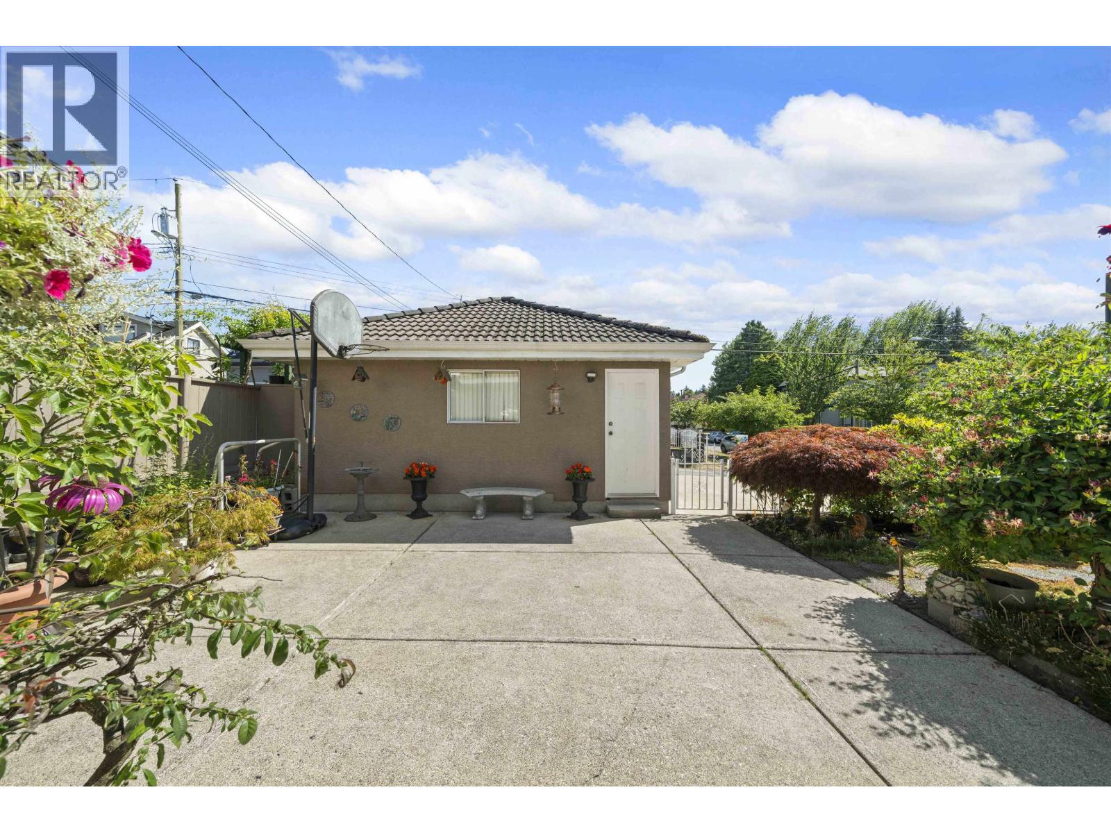 3838 Penticton Street Property Photo 25