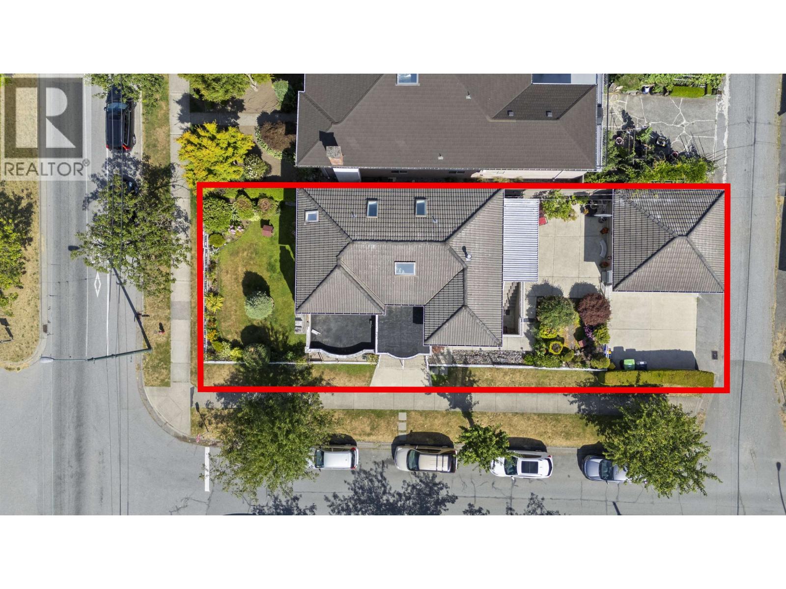 3838 Penticton Street Property Photo 29