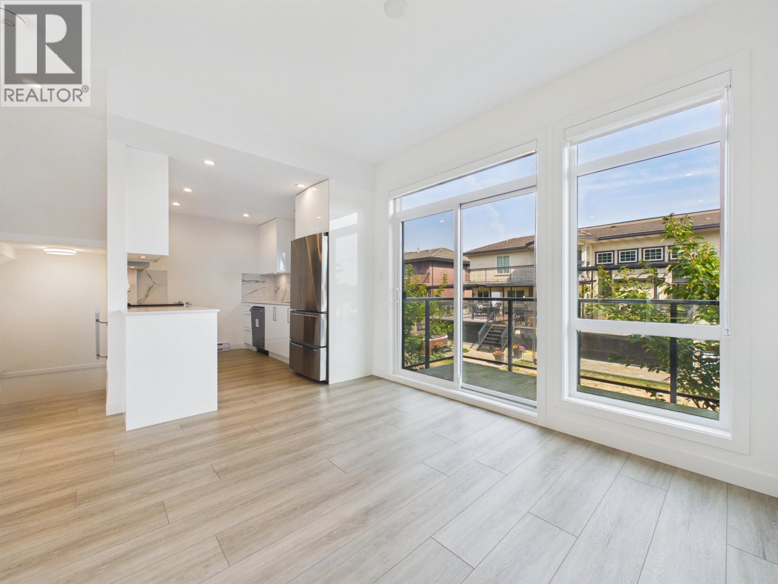 96 4337 Boundary Road Property Photo 3
