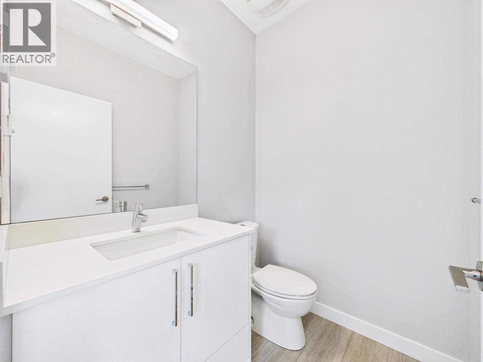96 4337 Boundary Road Property Photo 8