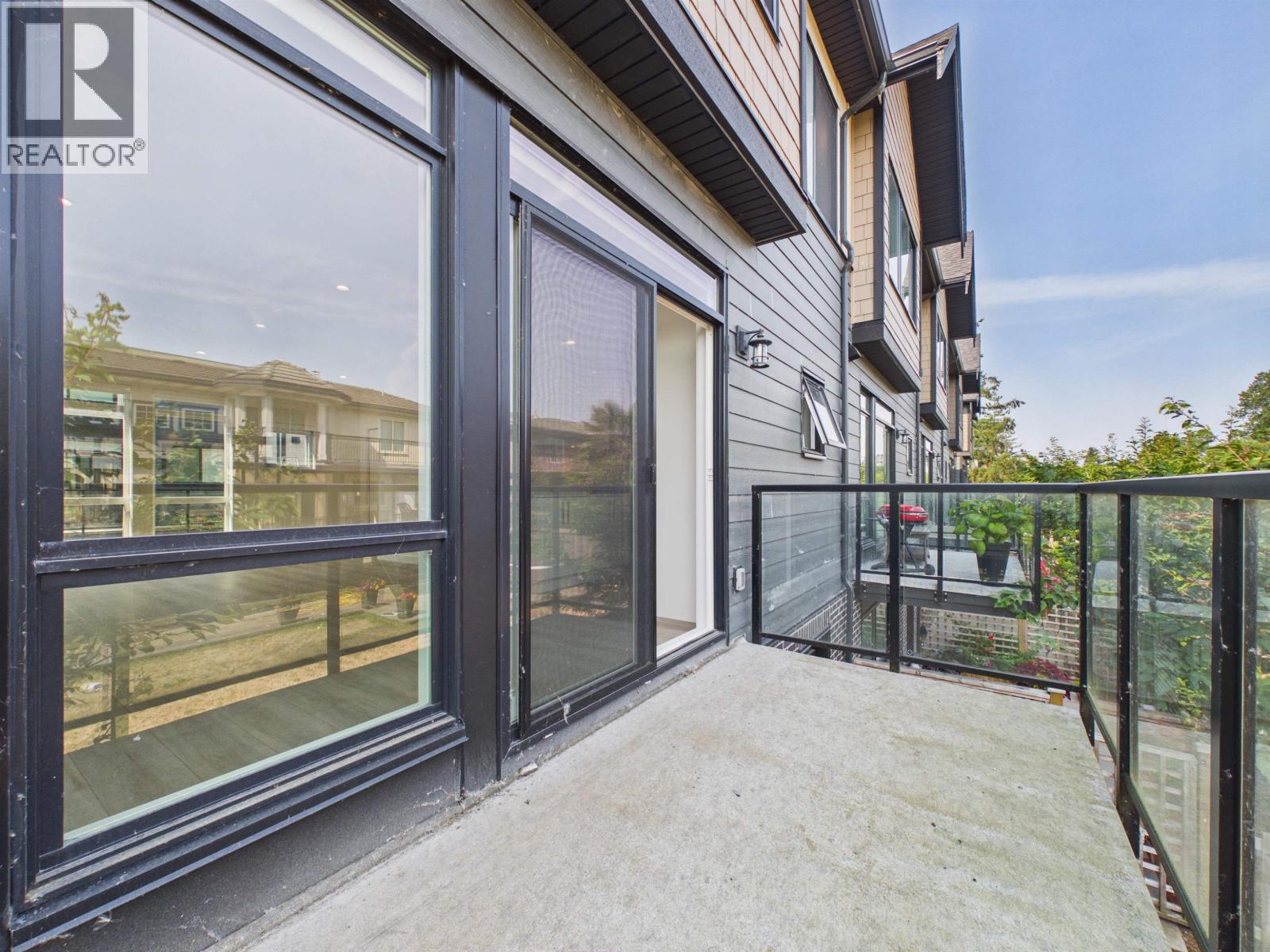 96 4337 Boundary Road Property Photo 10