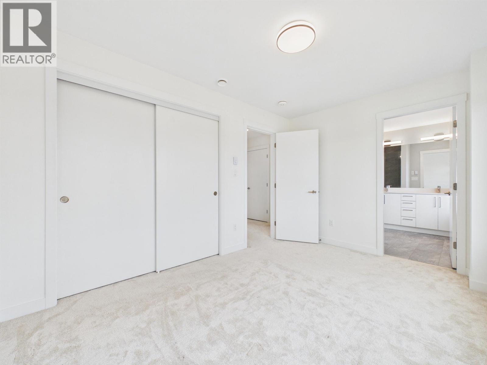 96 4337 Boundary Road Property Photo 11