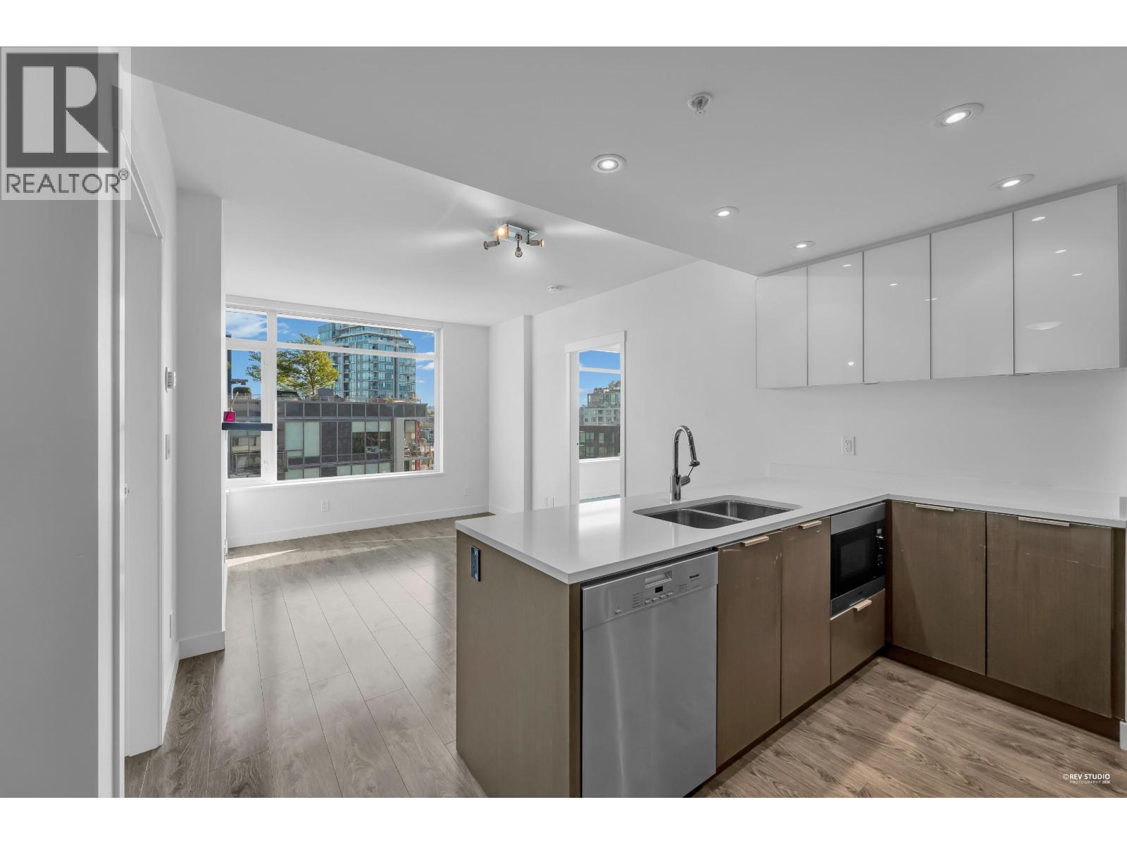 1801 110 Switchmen Street Property Photo 26