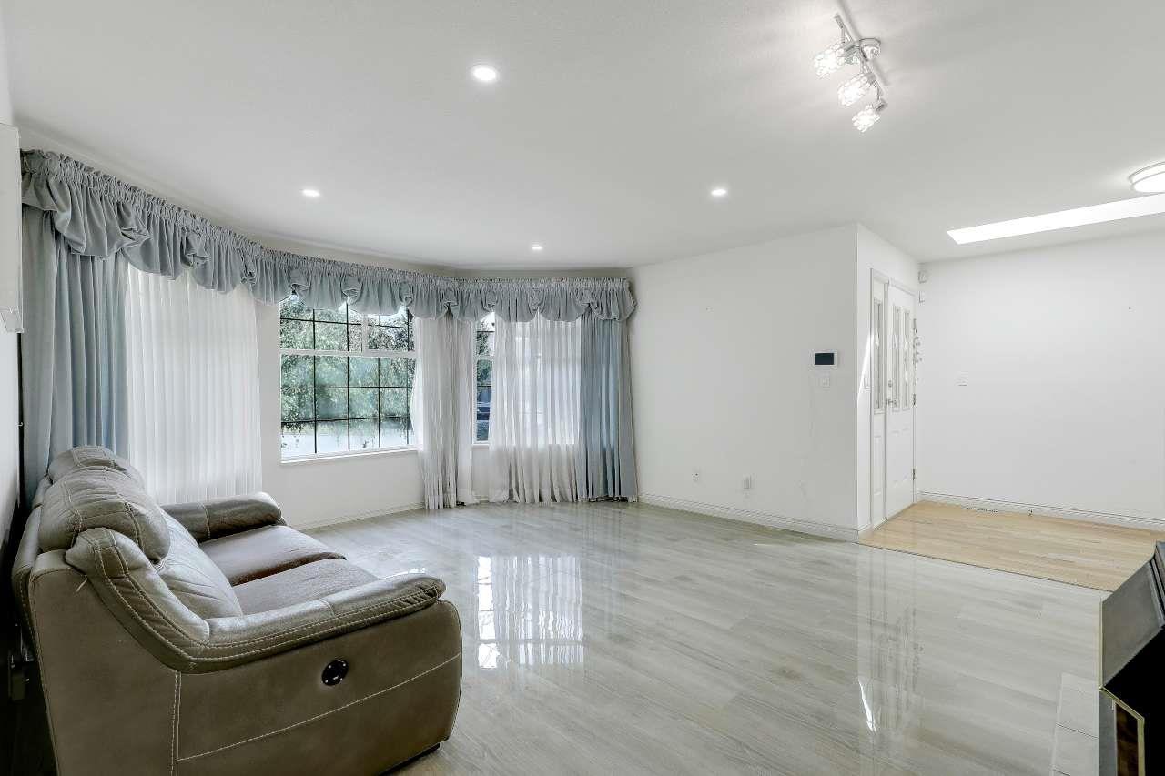 10869 162b Street Property Photo 9