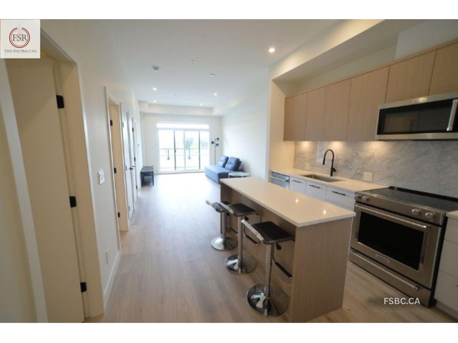 2620 152 Street Property Photo 8