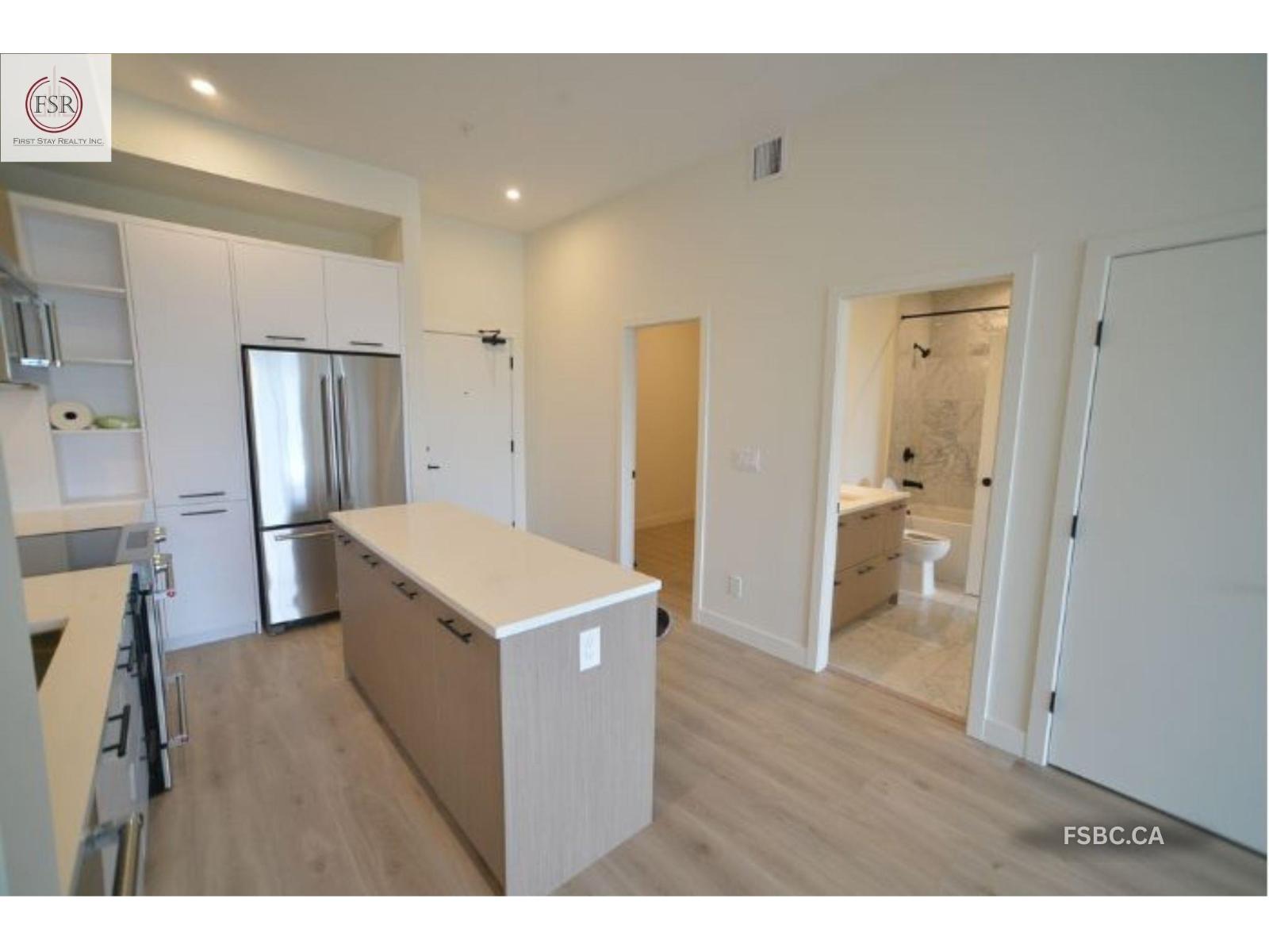2620 152 Street Property Photo 9