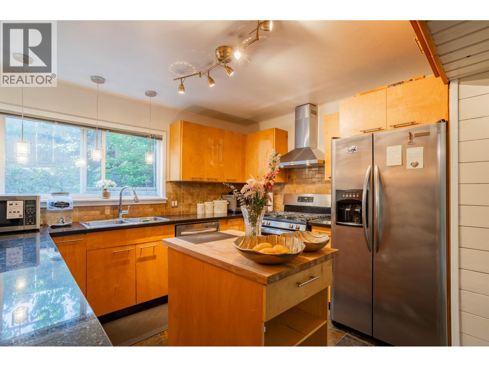 4479 Marine Drive Property Photo 12