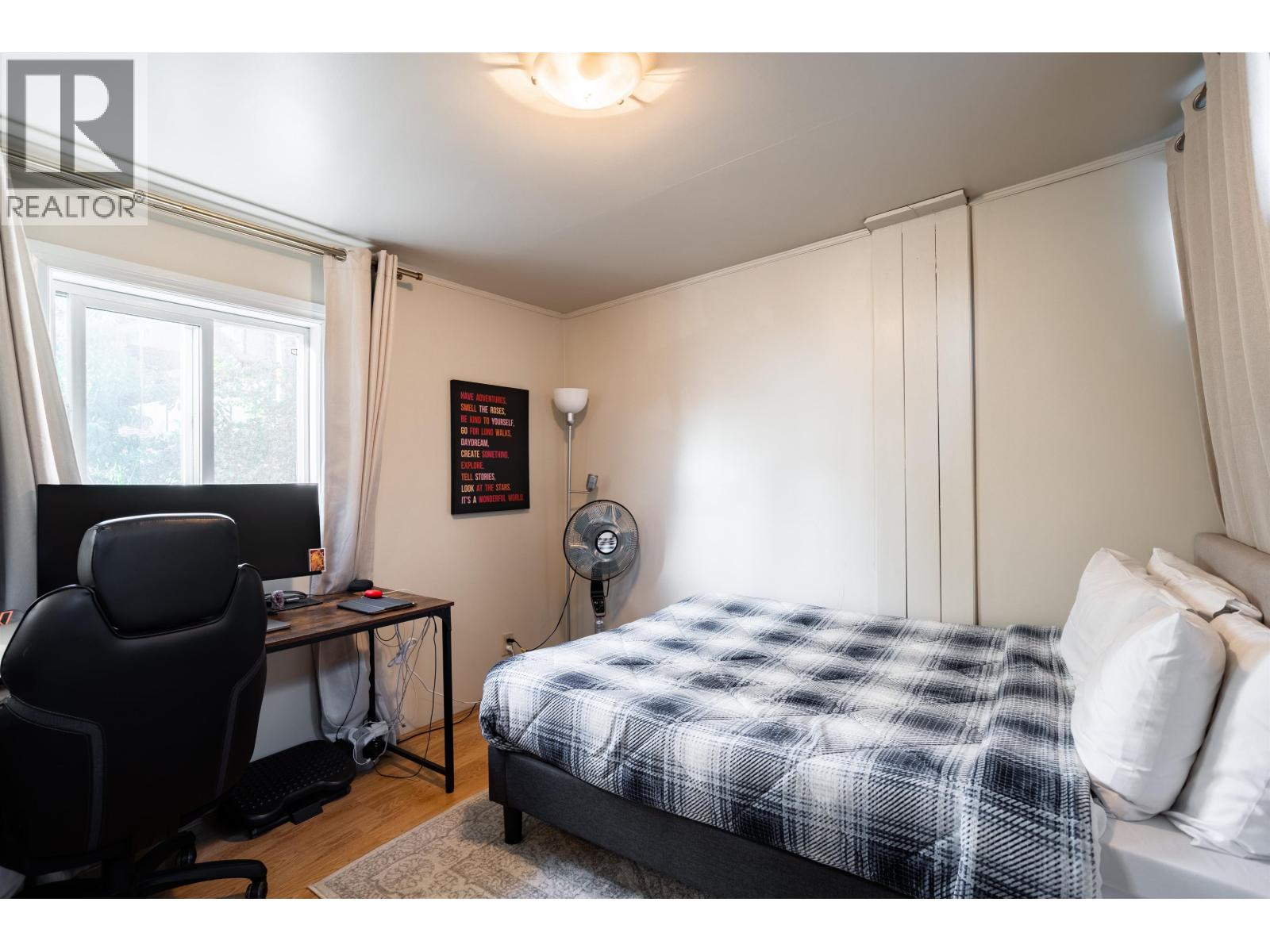 4479 Marine Drive Property Photo 17