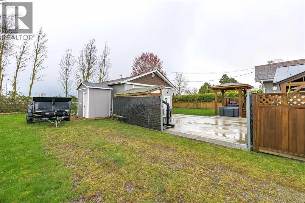 4729 60b Street Property Photo 35