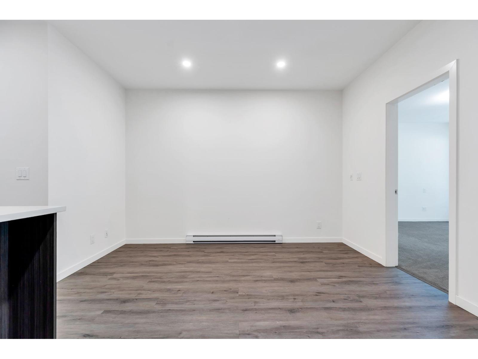 B005 20087 68 Avenue Property Photo 24