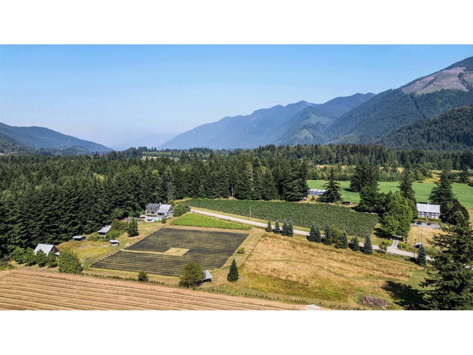 231 Columbia Valley Road Property Photo 40