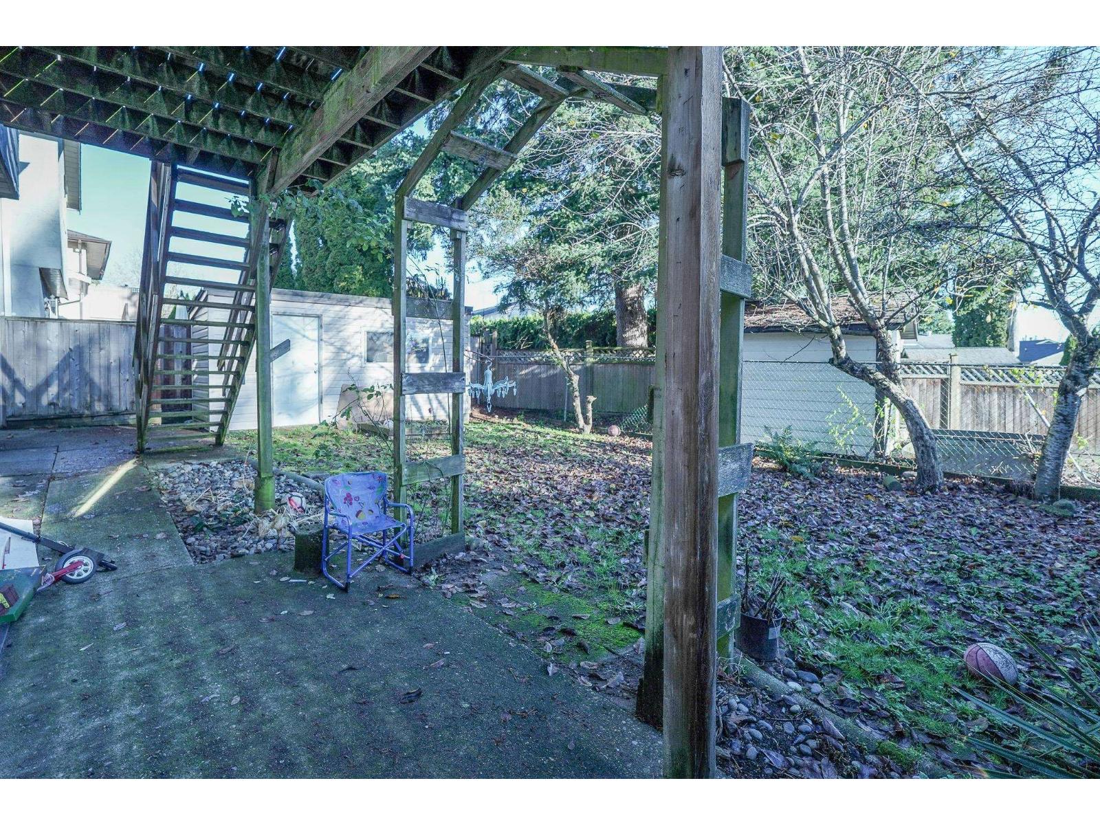 2418 Wayburne Crescent Property Photo 24