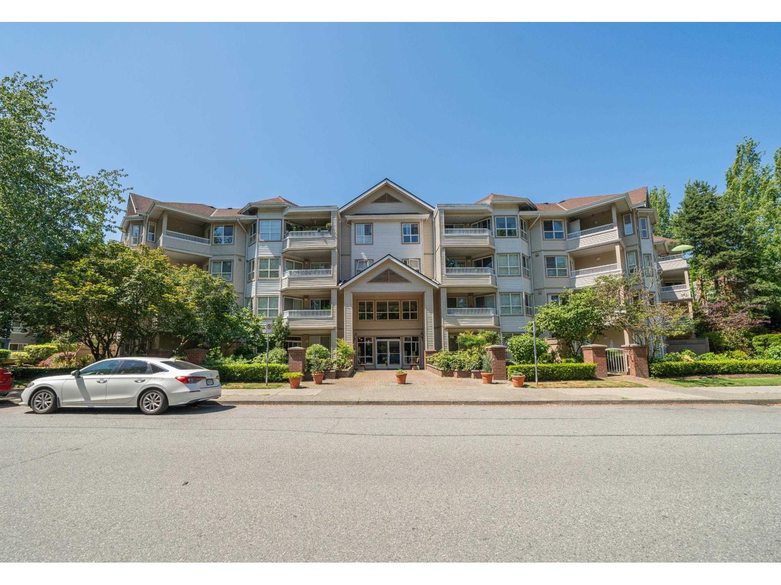 115 8139 121a Street Property Photo 1