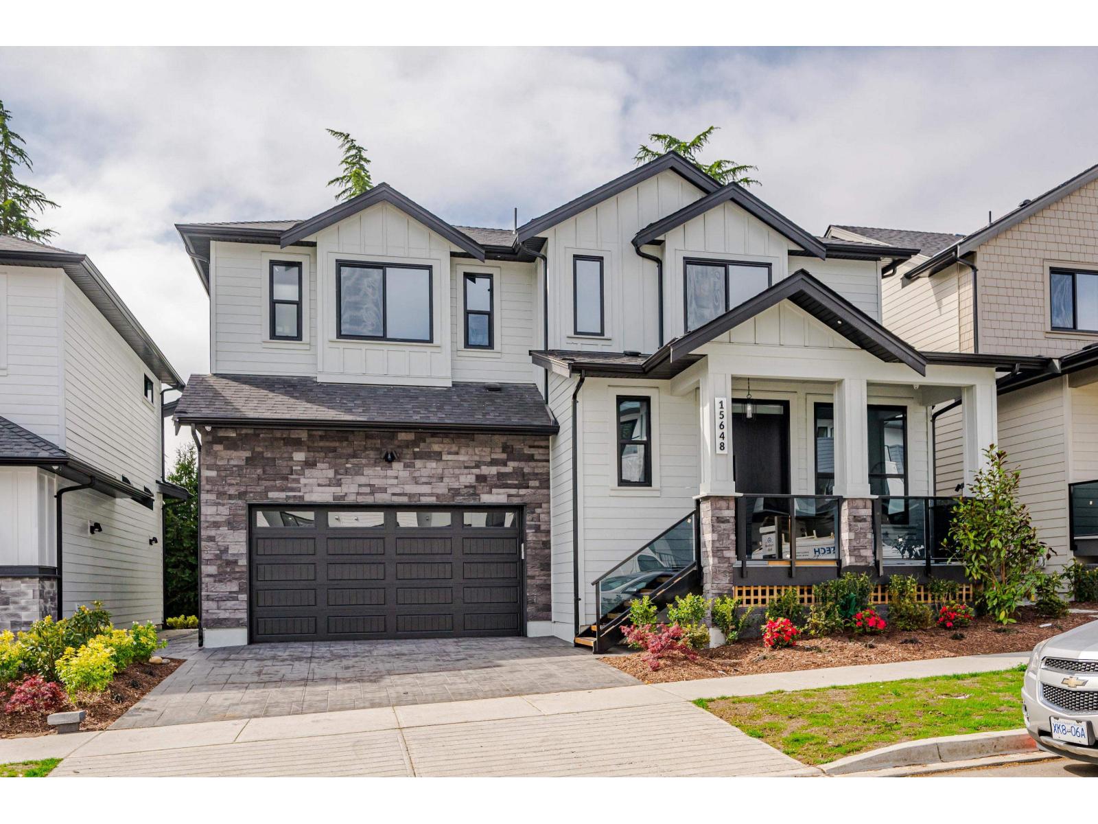 15648 23a Avenue Property Photo 1