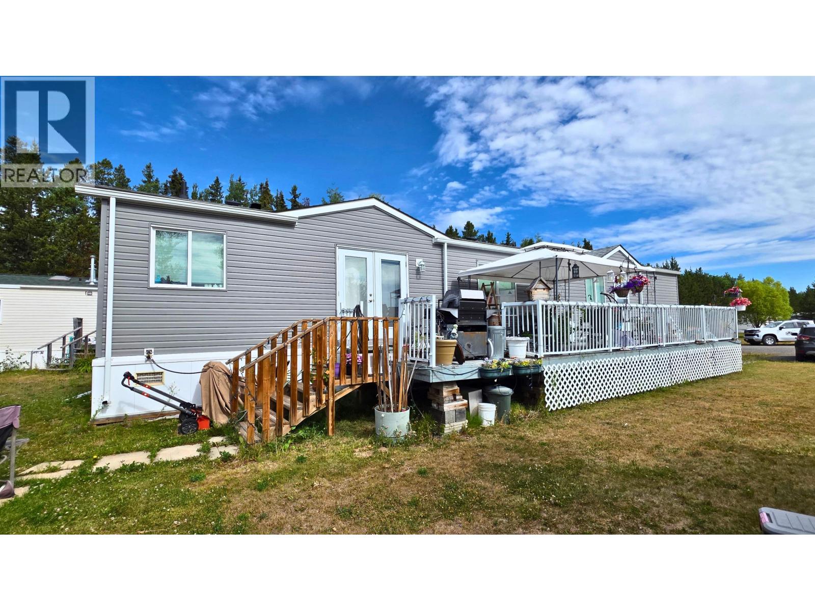 12 3960 Drive In Road Property Photo 2