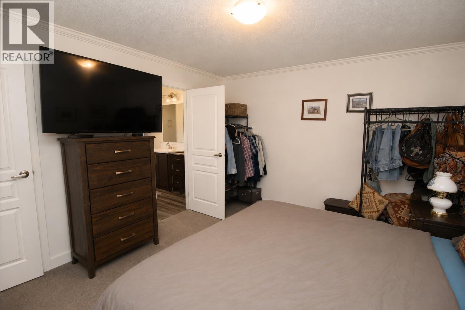 12 3960 Drive In Road Property Photo 17
