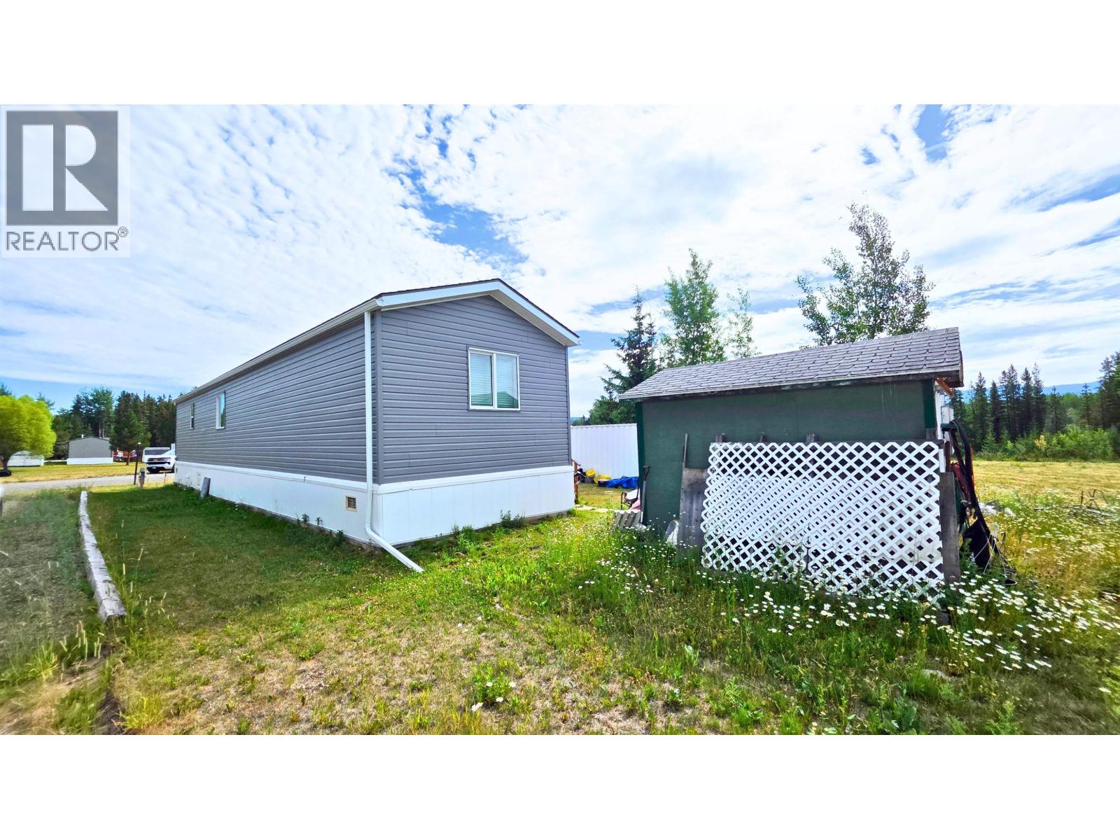 12 3960 Drive In Road Property Photo 24