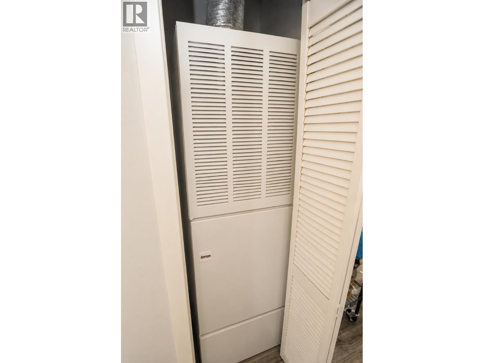 12 3960 Drive In Road Property Photo 25