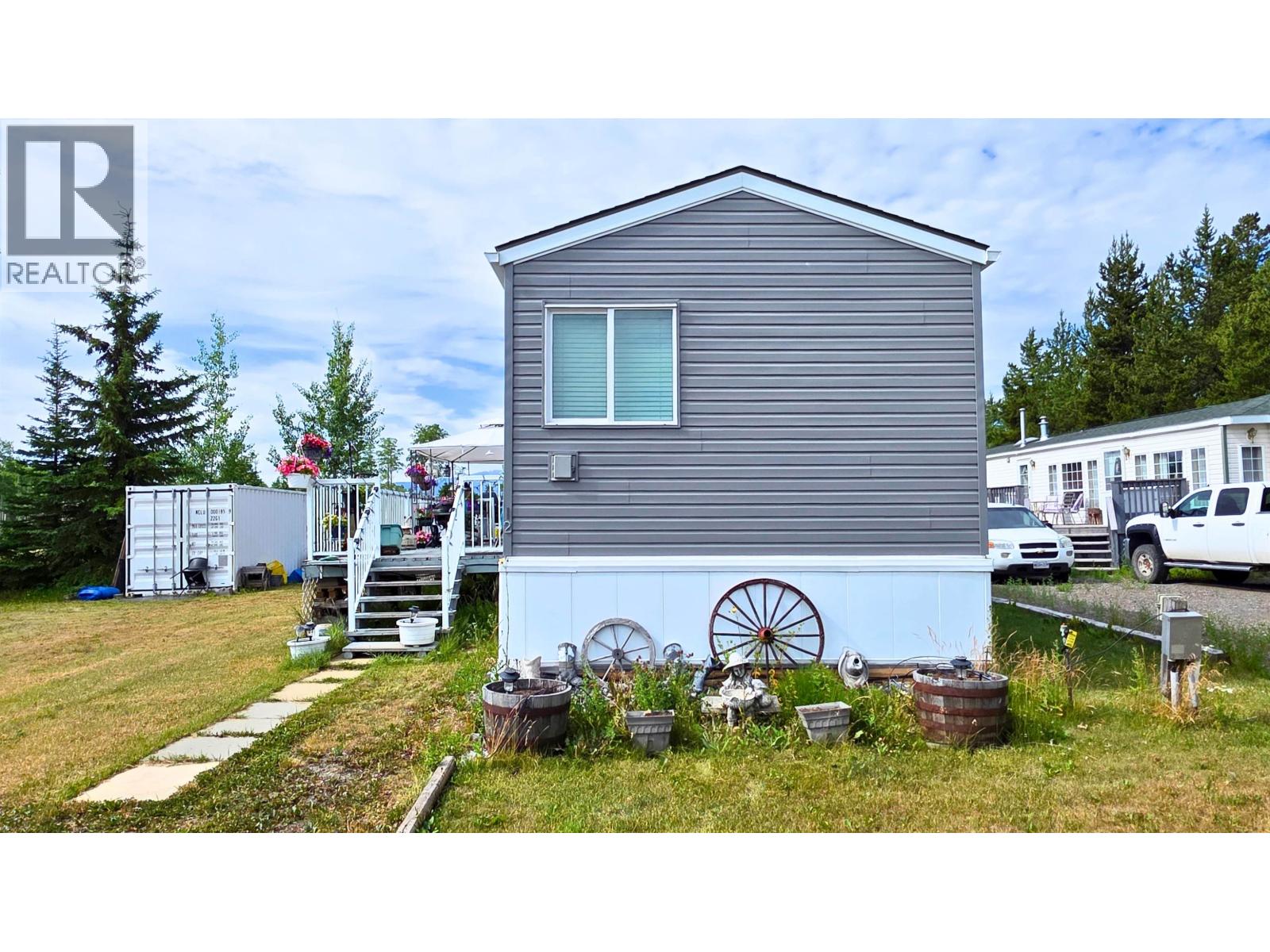 12 3960 Drive In Road Property Photo 26