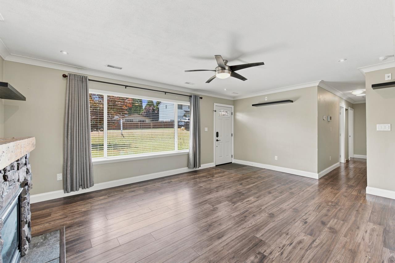 26647 30a Avenue Property Photo 6