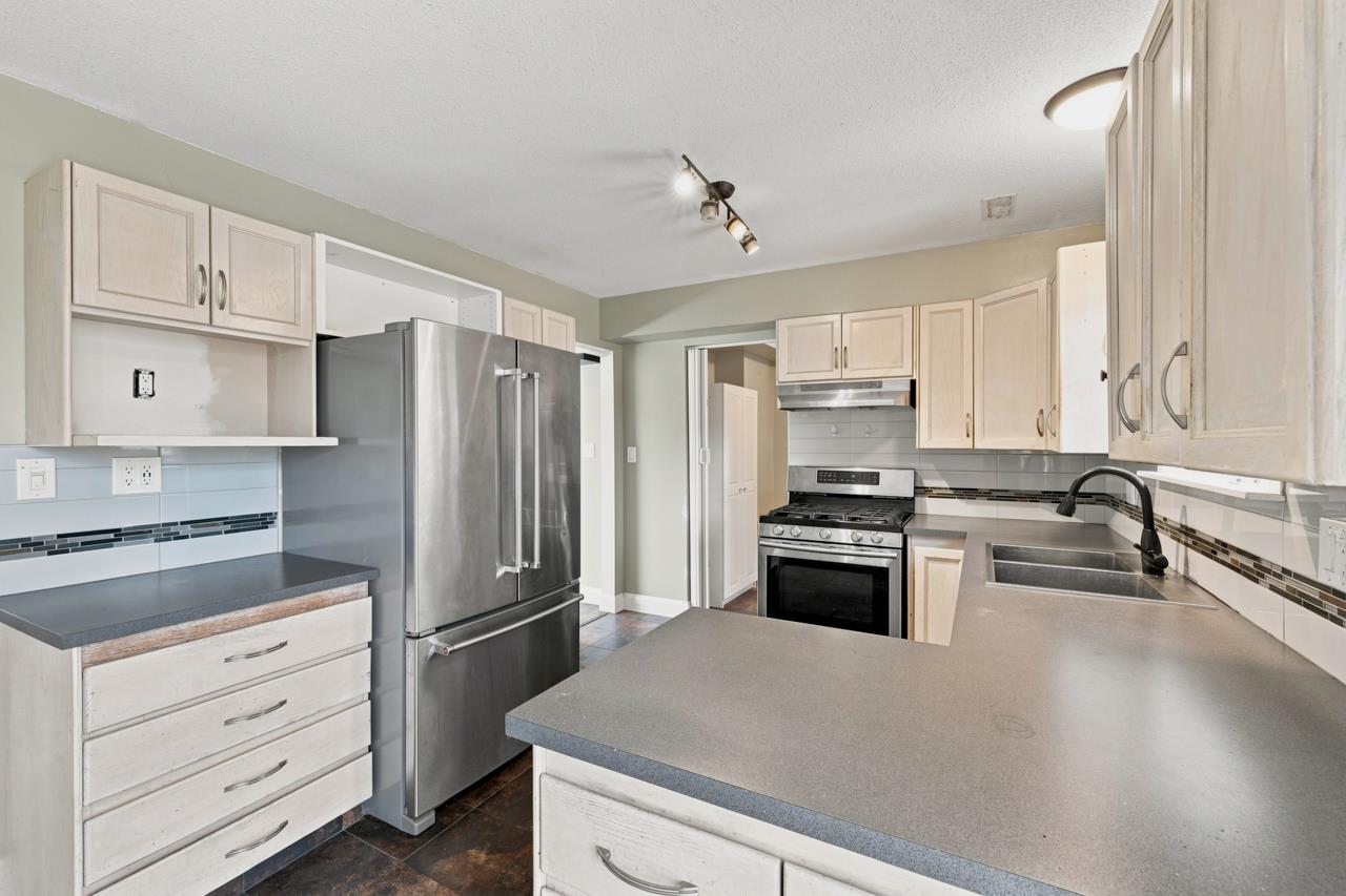 26647 30a Avenue Property Photo 11