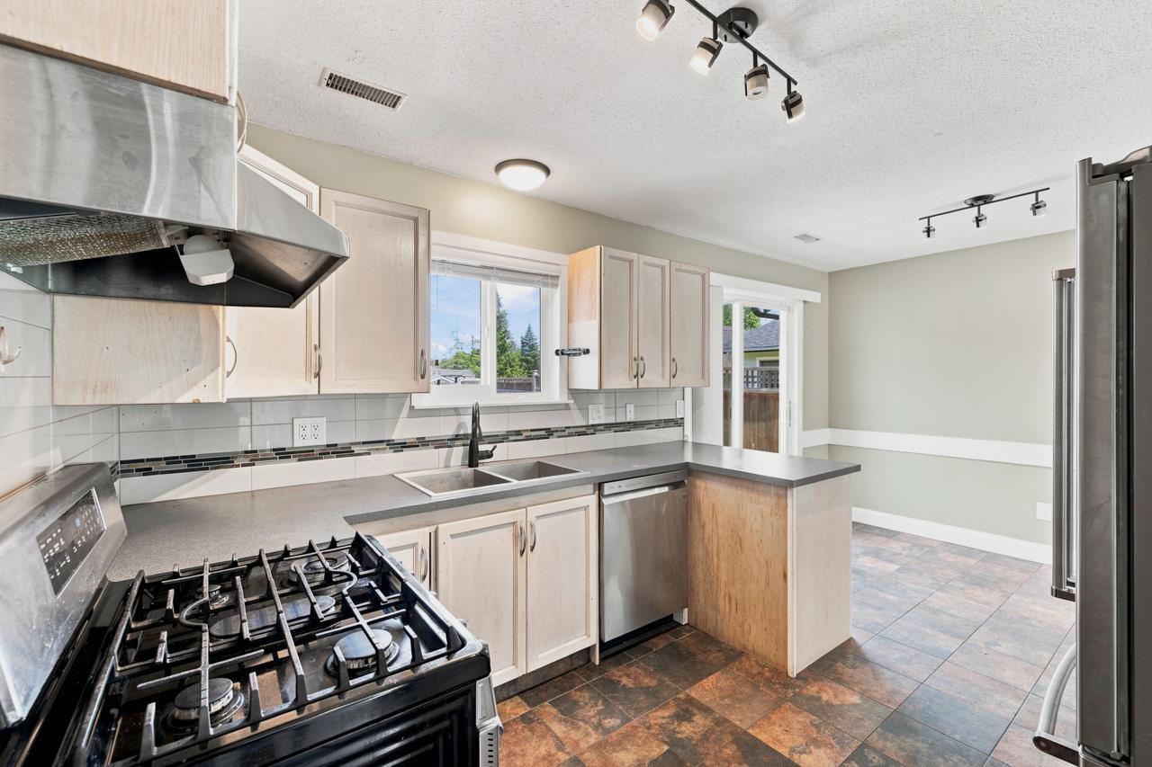 26647 30a Avenue Property Photo 12