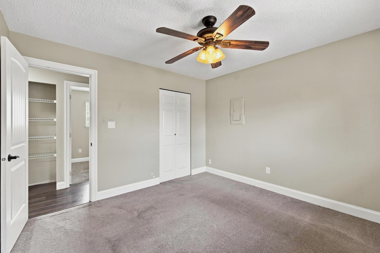 26647 30a Avenue Property Photo 15