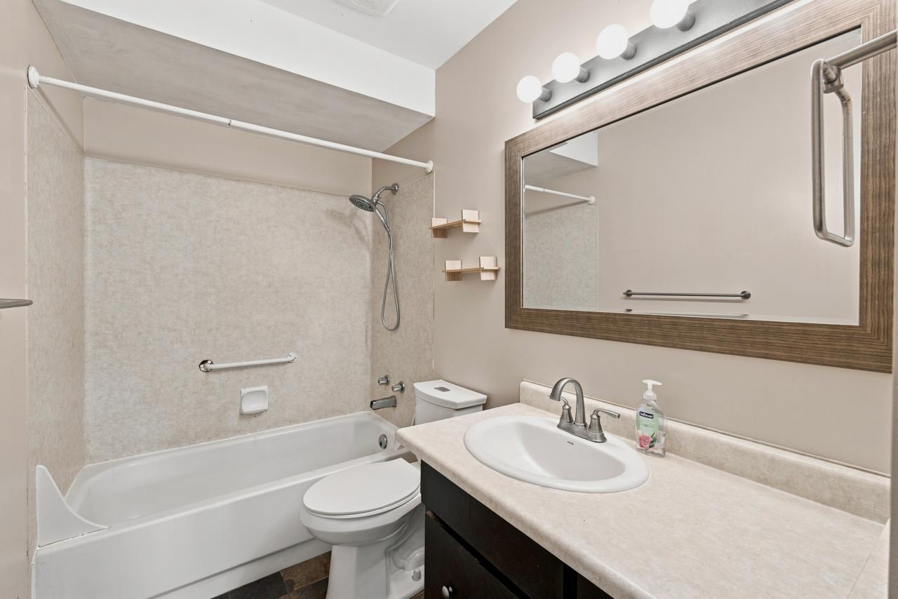 26647 30a Avenue Property Photo 18