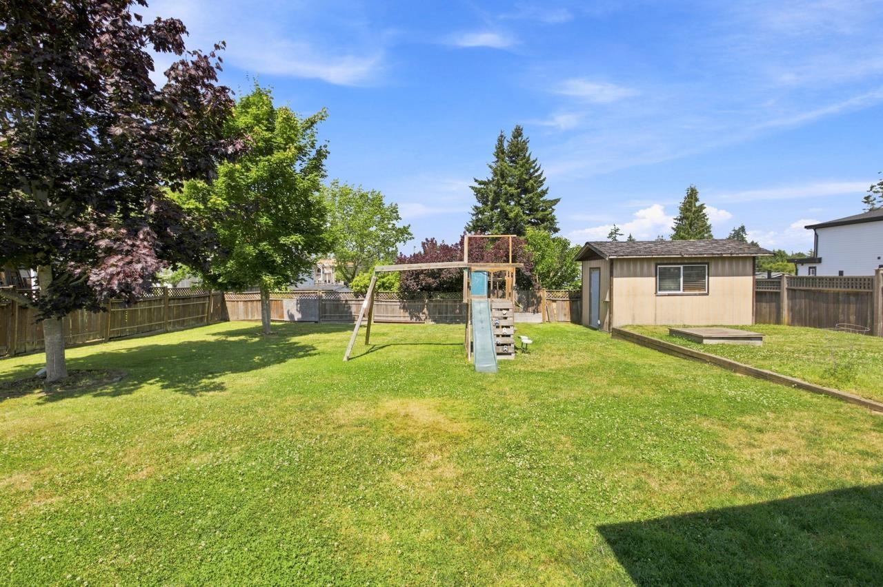 26647 30a Avenue Property Photo 27
