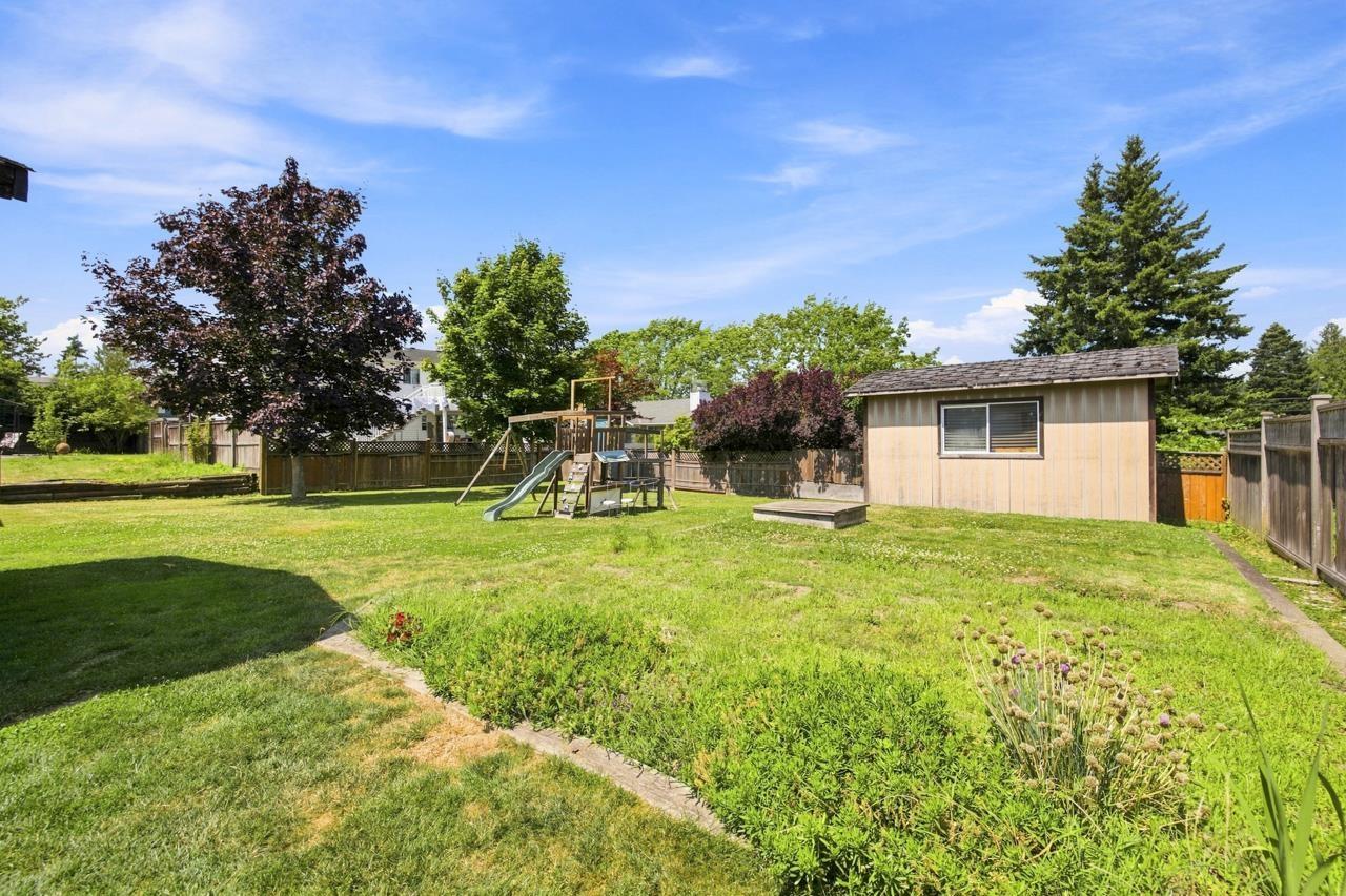 26647 30a Avenue Property Photo 28
