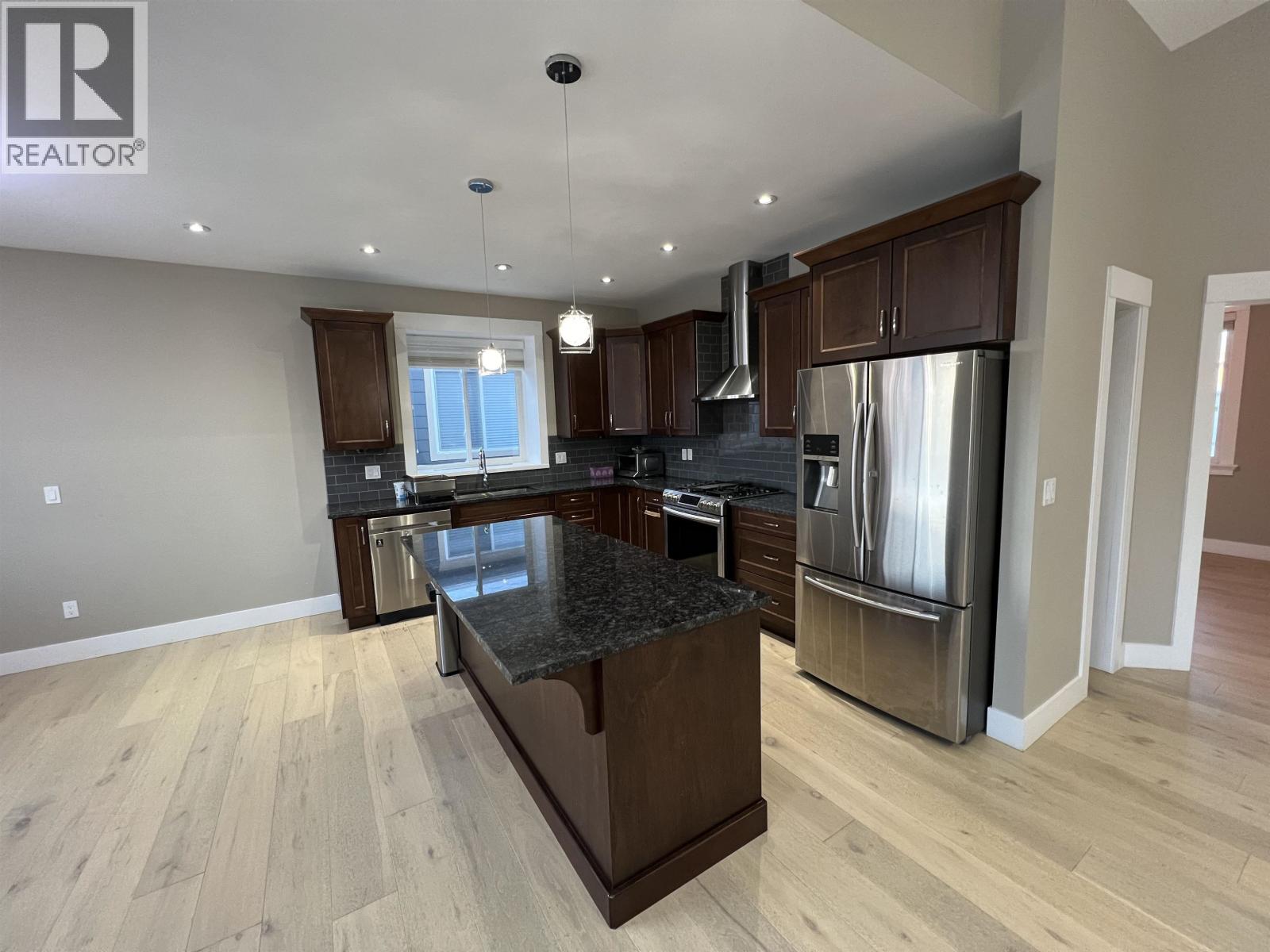 11107 115 Avenue Property Photo 10