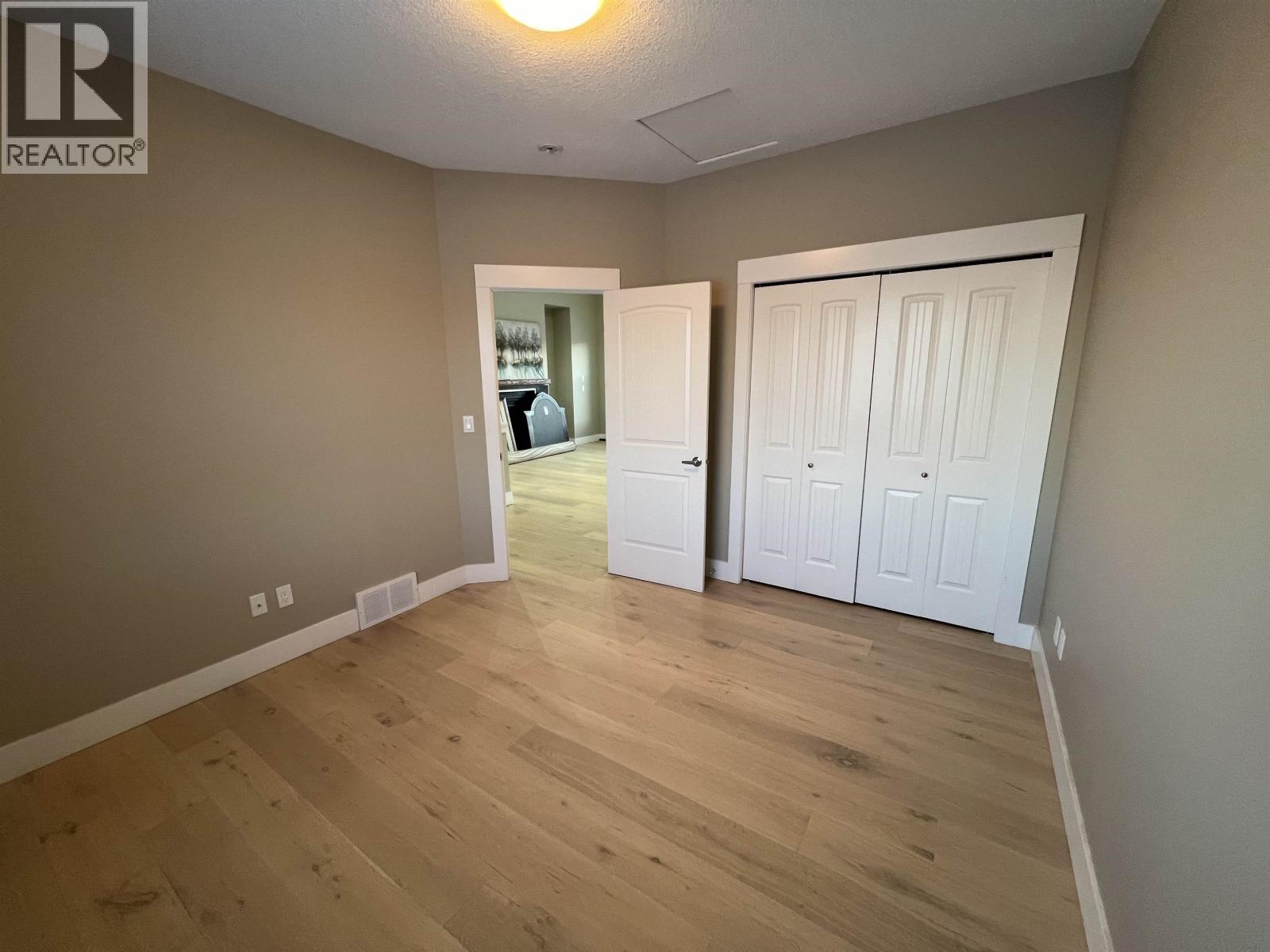 11107 115 Avenue Property Photo 15