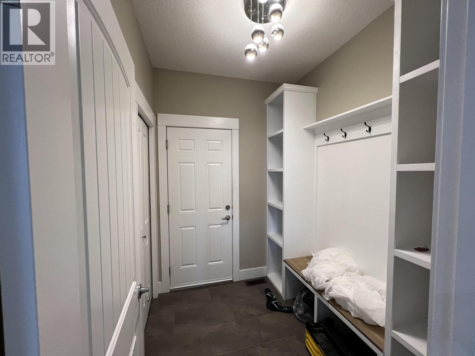 11107 115 Avenue Property Photo 17