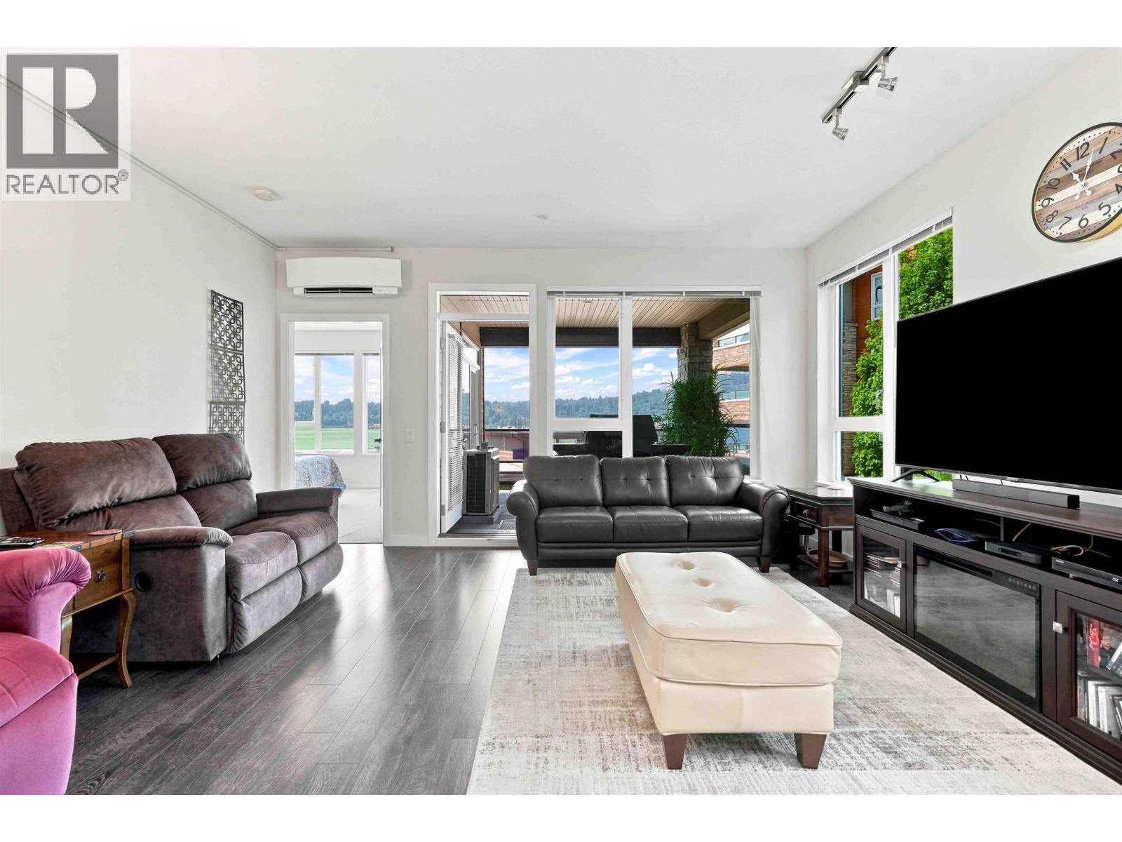 203 3911 Cates Landing Way Property Photo 13