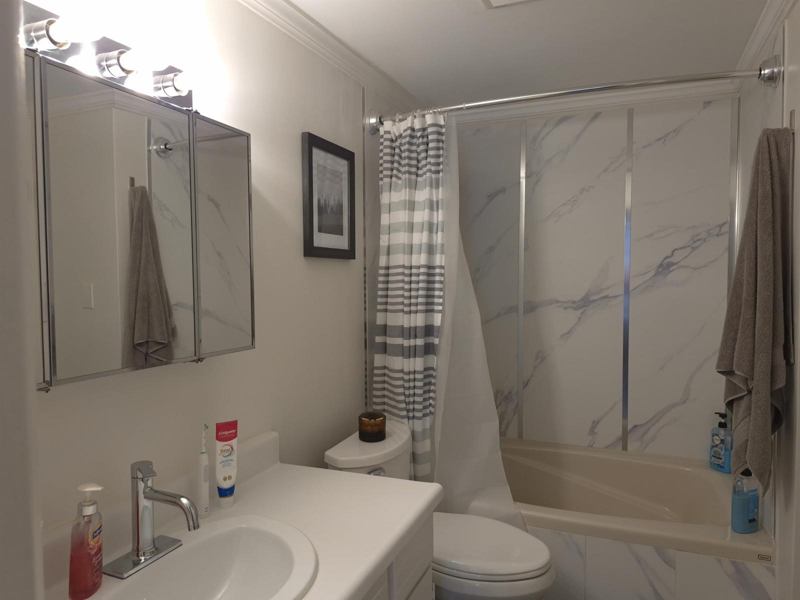 106 15265 Roper Avenue Property Photo 18