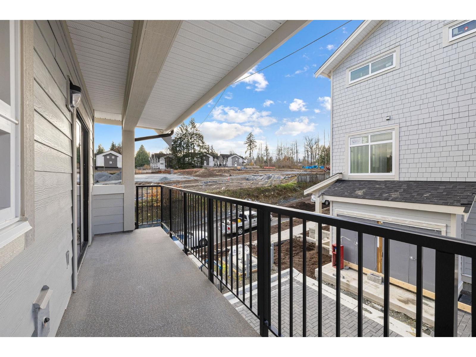 9 14391 61a Avenue Property Photo 7