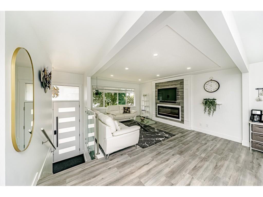 14927 KEW DRIVE Property Photo 1