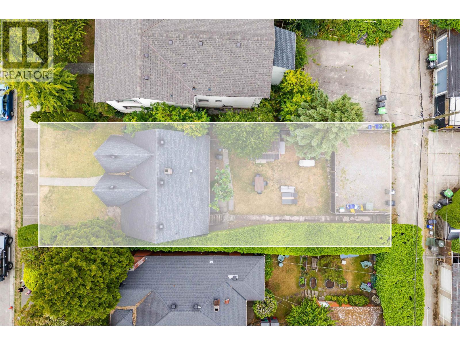 3026 Point Grey Road Property Photo 6