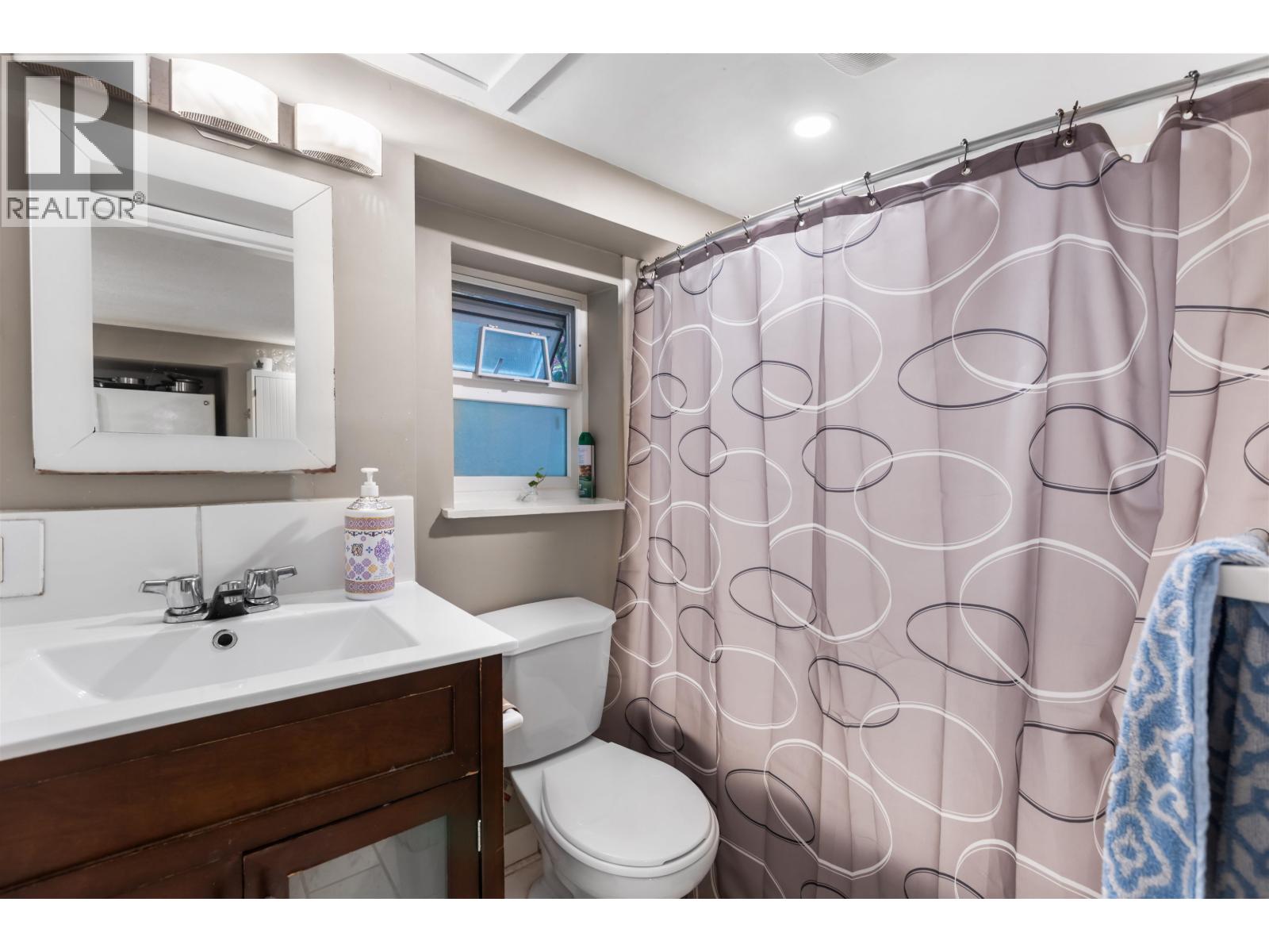 3026 Point Grey Road Property Photo 29