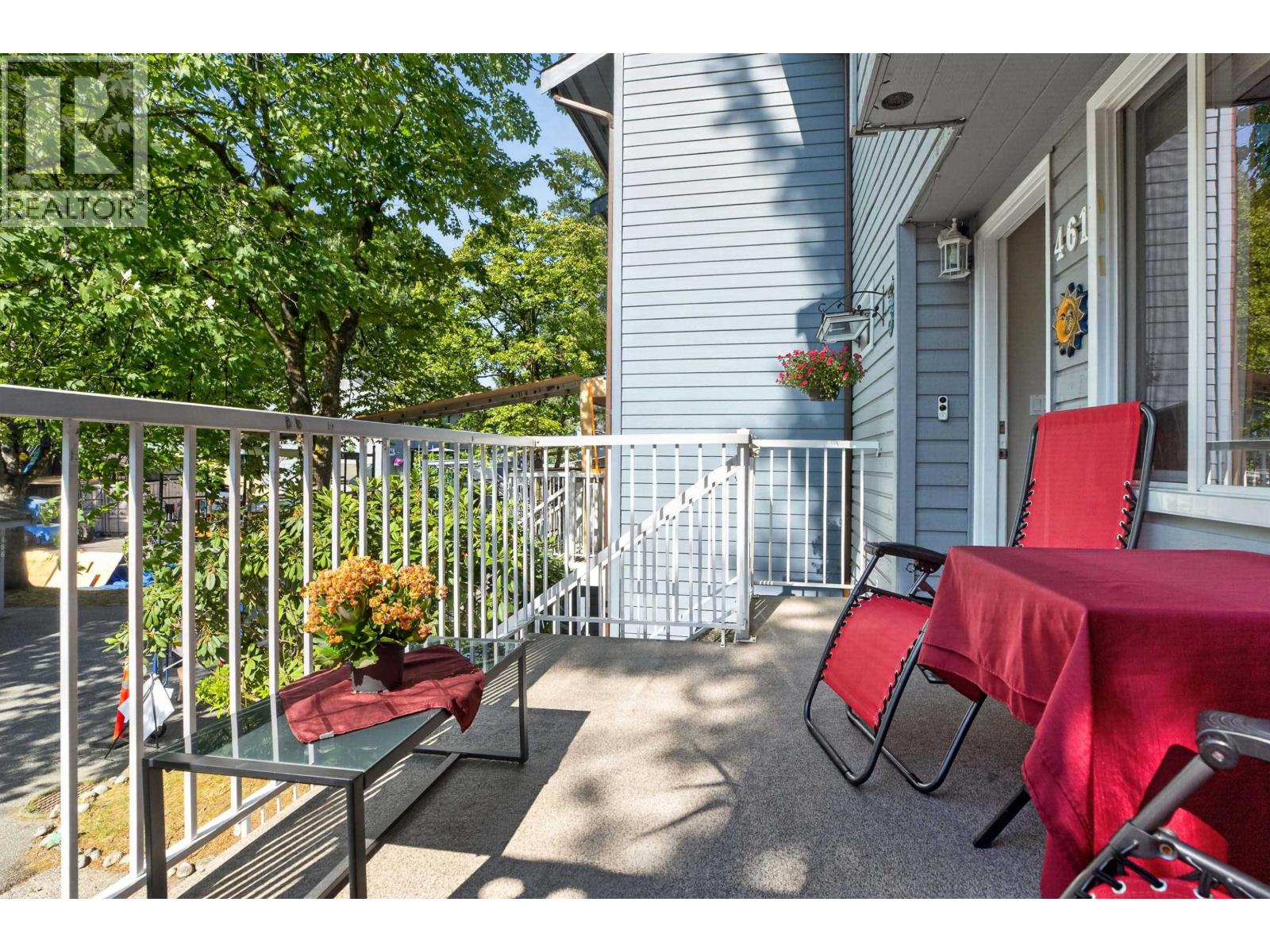 461 Carlsen Place Property Photo 3