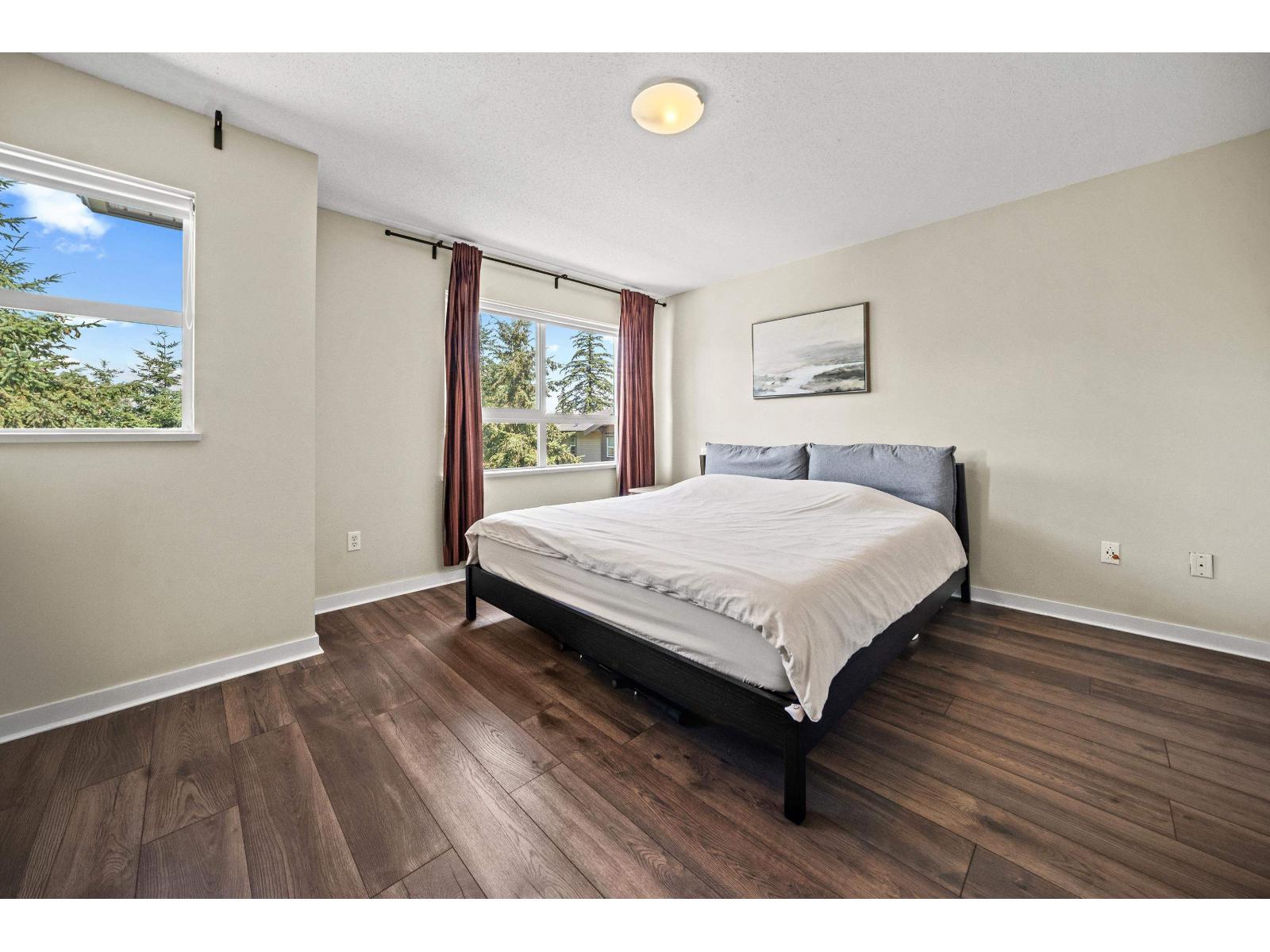 94 2729 158 Street Property Photo 20