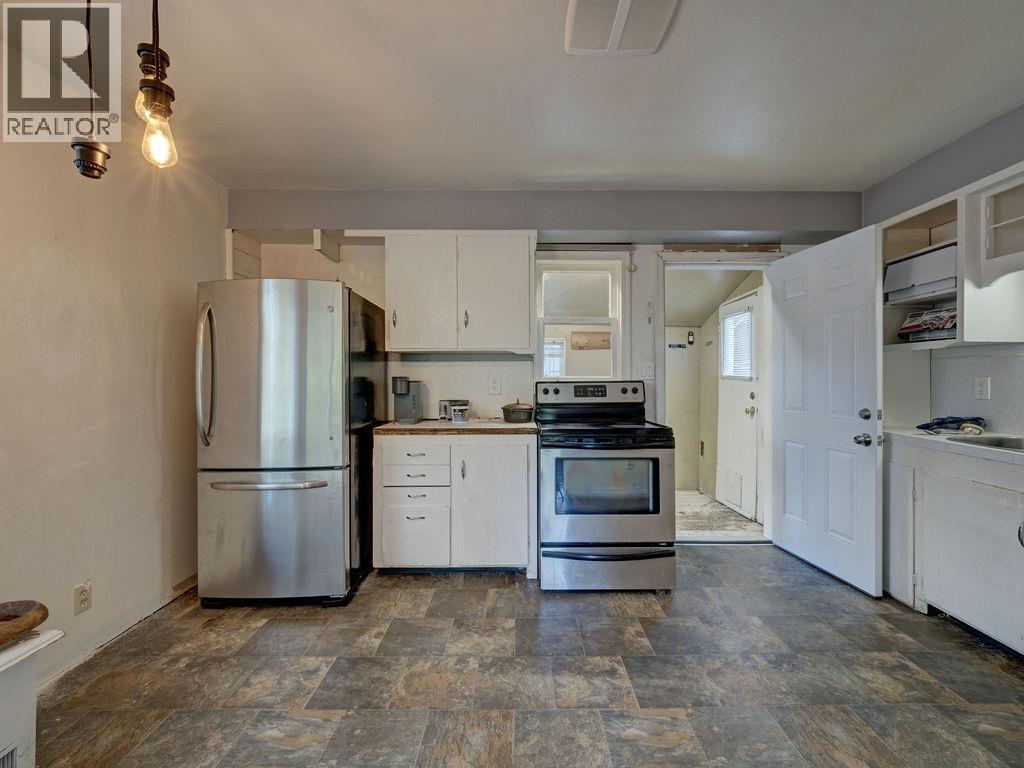 5724 Porpoise Bay Road Property Photo 11