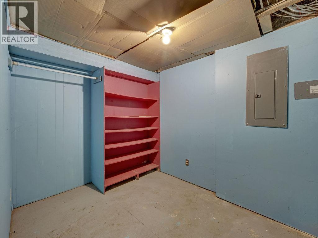 5724 Porpoise Bay Road Property Photo 20