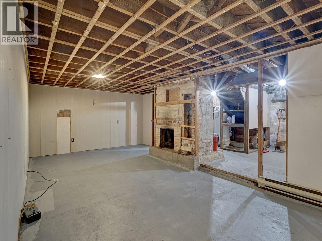5724 Porpoise Bay Road Property Photo 22
