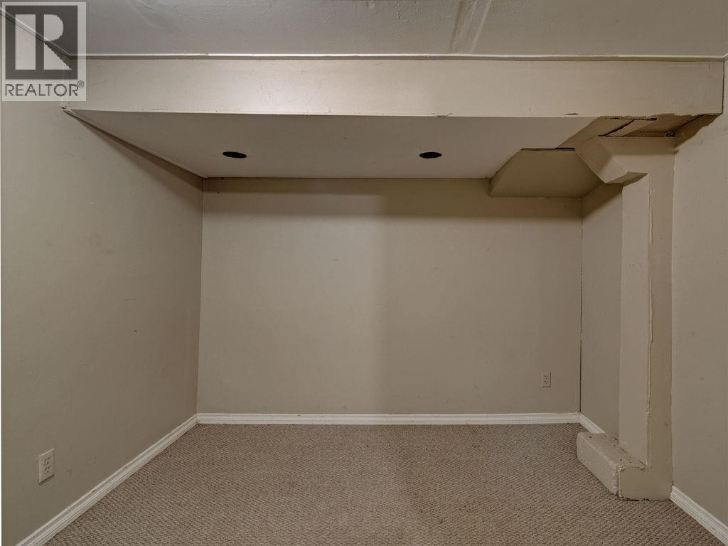 5724 Porpoise Bay Road Property Photo 25