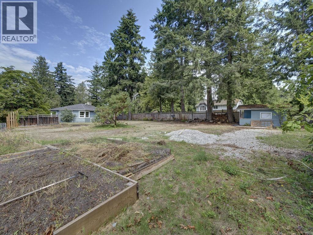 5724 Porpoise Bay Road Property Photo 29