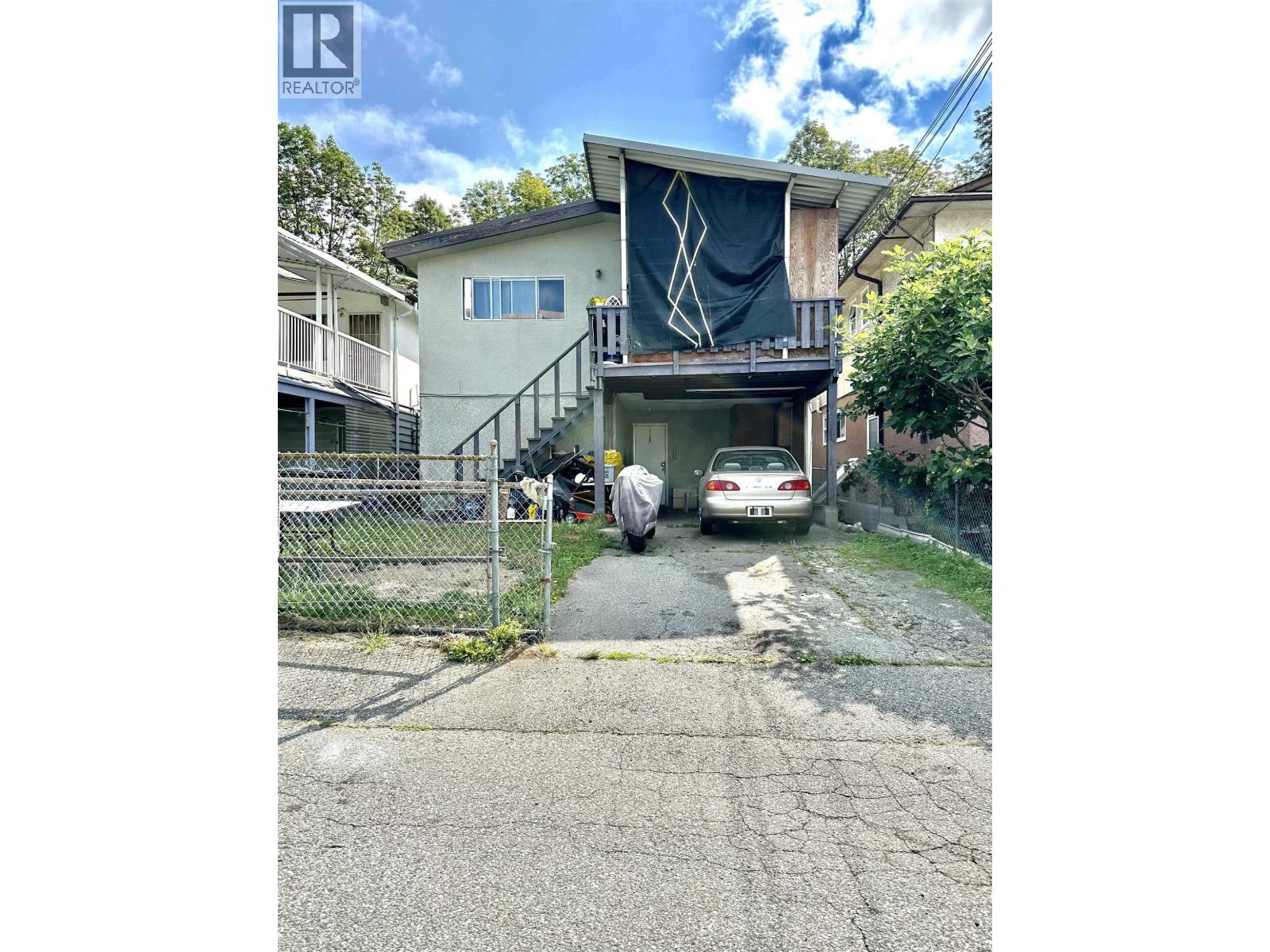 6915 Beatrice Street Property Photo 3